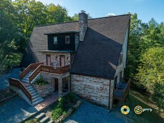 396 Aspen Way North: Bluebird Chalet - 0