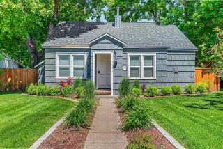 Le French Cottage Dwntwn CDA - 2