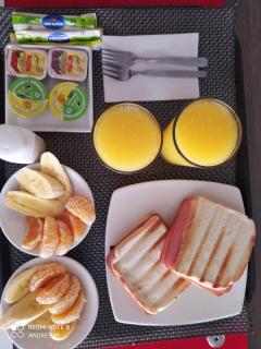 Hotel Merlott Lleras - 9