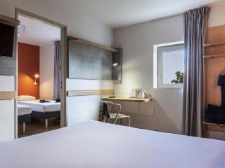 ibis budget Grigny Centre - 1