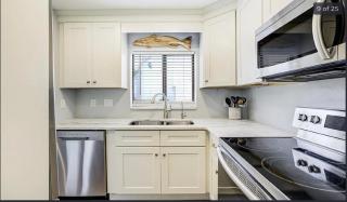 Water front view town house. 5 minutes from beach! - 2