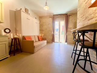 Loft in Pietra nel Cuore di Cagliari - WiFi & AC - 9