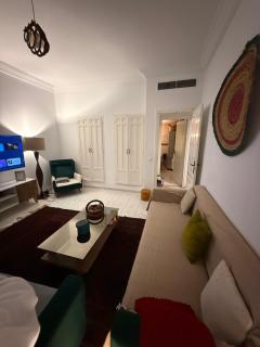Amazing beach front apt access to private beach - 6