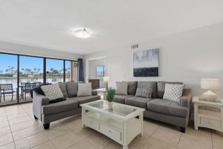 Golf and Tennis Community - Stunning Sunset Scenes - 1