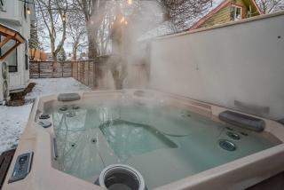 Dwntwn CDA Historic Remodel - Walk to Lake with Hot Tub - 9