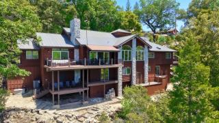 Majestic Mountain Lodge - 9