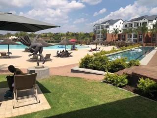 E&M Lux Home Stay - Pretoria - 9