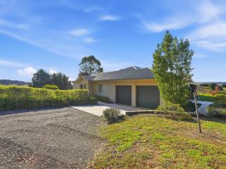 Wren Hill - Dreamy Home with Spectacular Views - Orange - 1