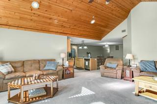 Sunset Condominiums: Castle Rock Retreat - Arkdale - 7