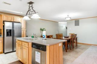 Sunset Condominiums: Castle Rock Retreat - Arkdale - 1