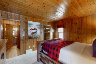 Annabelle Log Home - 1