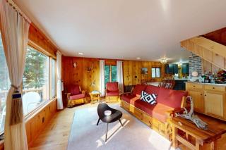 Cedar Perch Cabin - 7