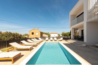 Family-friendly apartments with swimming pool Vir - Torovi - Vir - Pedinka, Vir - 25977 - 5