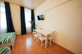 Central Bright Apartment - 15 min to Center - 6