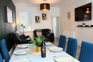 3-Bed Bearwood Midland Met No CAZ Free Parking - 4