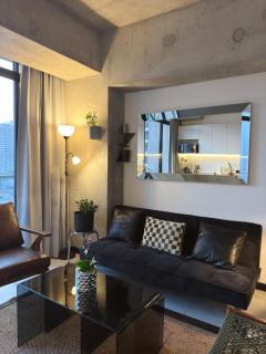 Mid Century Modern Loft with Skyline and Volcano Views - 8