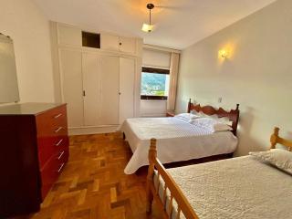 Ap 3 dormit, garagem, elevador - 1 quadra da praça - 5