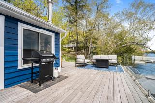 Stunning Healey Lake Retreat with Gym, Kayaks and BBQ - 5