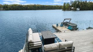 Stunning Healey Lake Retreat with Gym, Kayaks and BBQ - 1