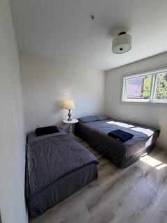 Vancouver Downtown Modern Apartment - Walk to BC Stadium, Sky Train & Downtown - Free Parking - 0