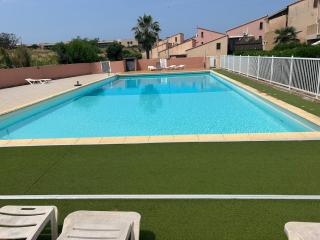 T1 bis 150 M de la plage Agosta avec piscine - 5