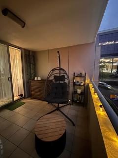 Welcoming cozy room for female only - 4