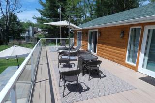 Sun Drenched Lakefront Cove - 3