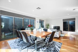 Classic and luxuries Taste Glen Centre 4beds Home - 3