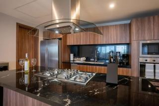 Luxury 3BR Penthouse with Private Rooftop - 4