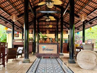 B'Hoian Retreat - 1