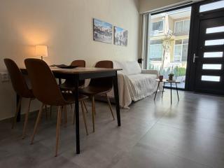 11 Diamond Drive, Luxury Bright & Quiet City Center Loft, Easy Access - 2