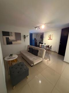 Hermosos Apartamentos con excelente ubicacion - 4