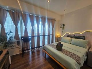 Lil' Olive Spot at SOHO Central Condo in front of Edsa Shangri-la Mall - 9
