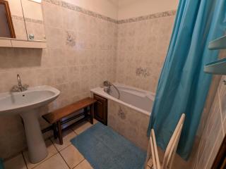 Charmant Gîte à Aingeville : 2 Ch, Jardin, Proche Vittel & Contrexéville - FR-1-589-481 - 3