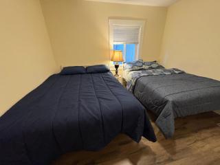 Central Vancouver Guest House - 11 Mins to Downtown, Free Parking - 1