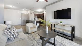 Landing Modern 3BD Clubhouse - 7