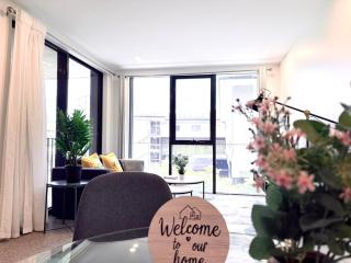 Modern new 1b1b apart in dickson, pool, free P - 6
