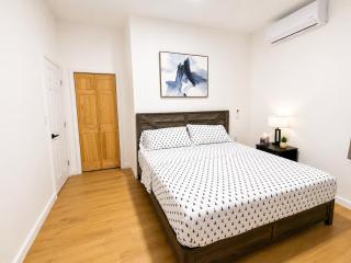 Modern 2BR Georgetown Home With Generator AC - 4