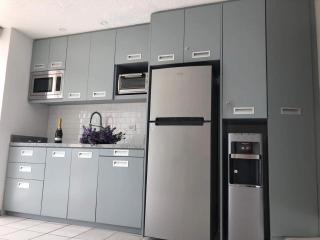 Ocean View Apartment in Perfect Location - 5