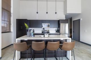 Landing Apartments - The 55 Elm Club - 4