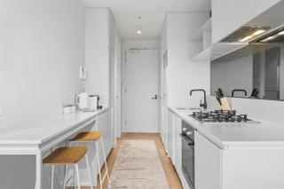 Bright 1-Bed Stay Near Crown Melbourne - 4