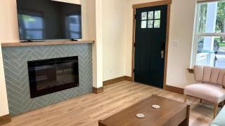 The Parkside Porch House - 5
