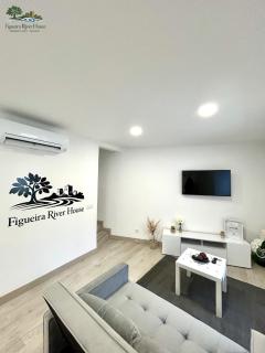 Figueira River House - 0