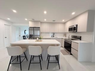 Casa de Lujo 3 Min del Hard Rock Stadium Jacuzzi - 9