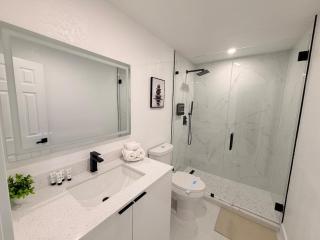 Casa de Lujo 3 Min del Hard Rock Stadium Jacuzzi - 1