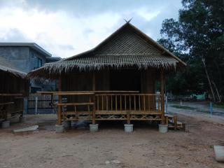 Long Beach Homestay - 1