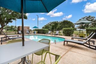 Hampton Inn Uvalde - 3