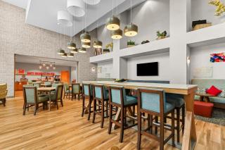 Hampton Inn & Suites El Paso West - 3