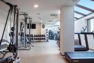 DoubleTree by Hilton Bratislava - 1