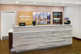 Hampton Inn & Suites Detroit/Troy - 7